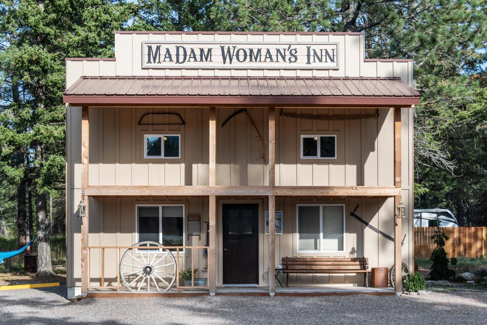Fort Williamson Glacier Vacation Rentals 컬럼비아 폴스 외부 사진