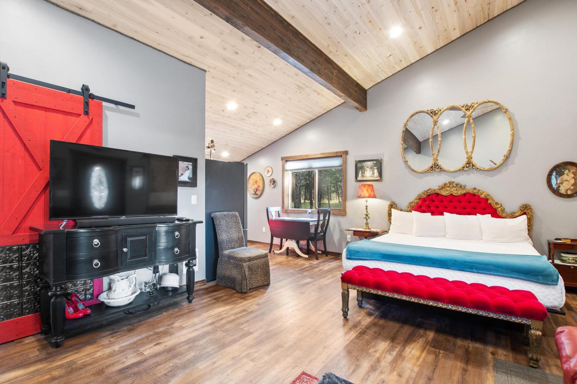 Fort Williamson Glacier Vacation Rentals 컬럼비아 폴스 외부 사진