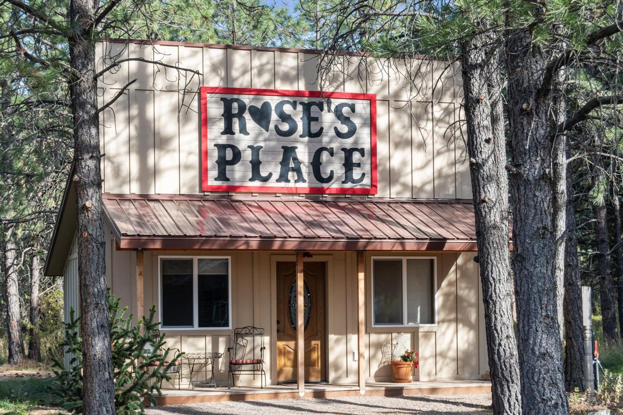 Fort Williamson Glacier Vacation Rentals 컬럼비아 폴스 외부 사진