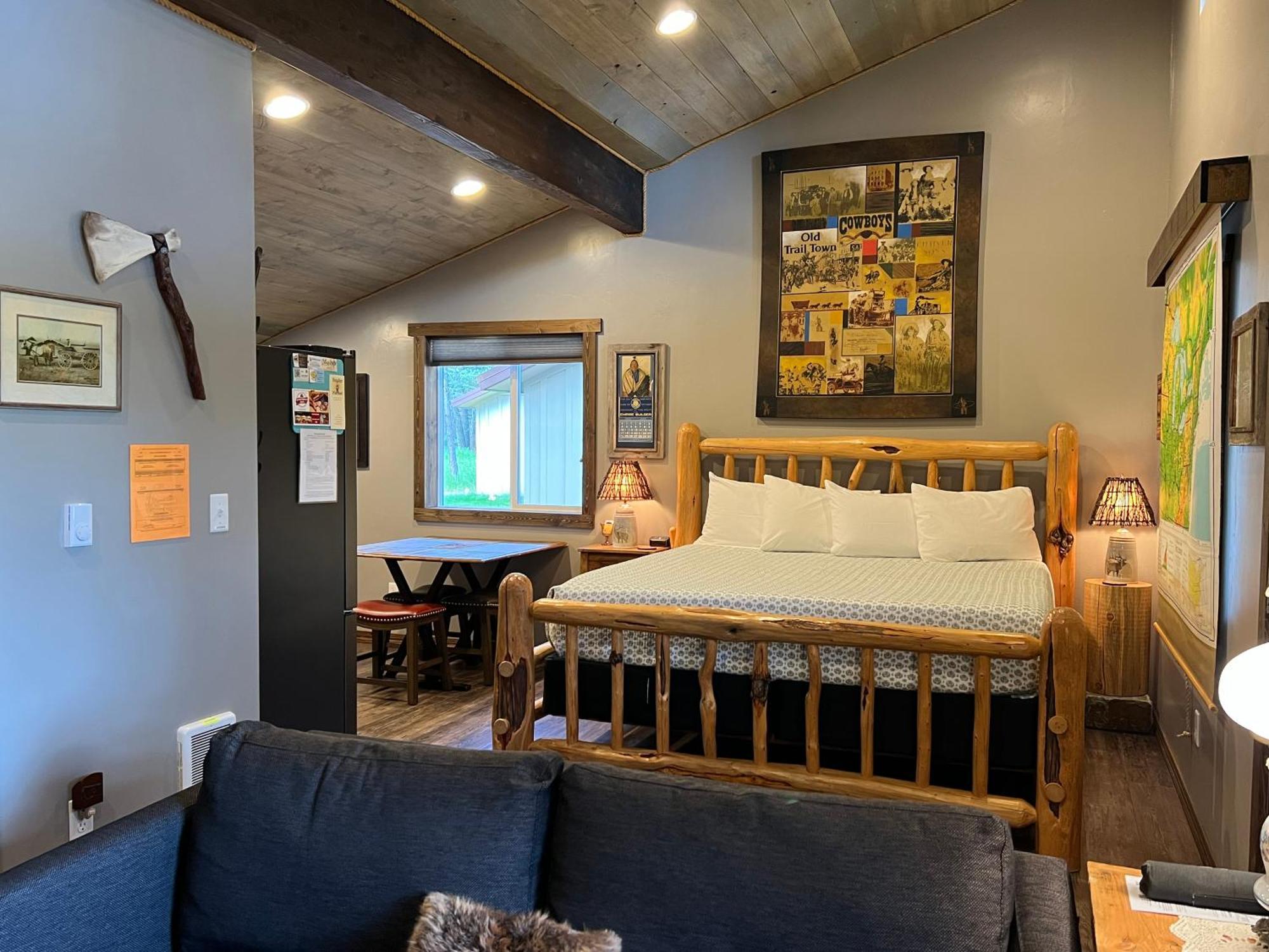 Fort Williamson Glacier Vacation Rentals 컬럼비아 폴스 외부 사진